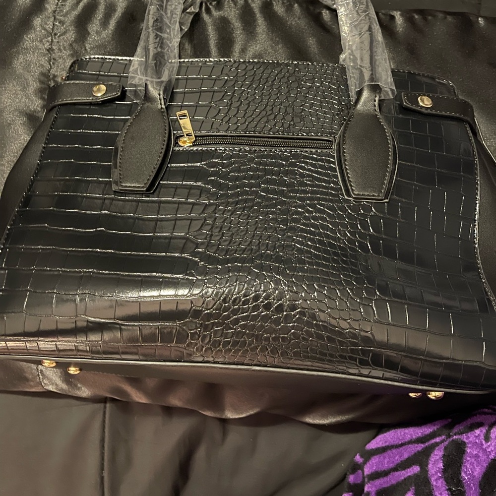 MFK Collection Purse - Picture 7 of 12